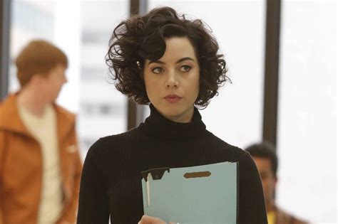 aubrey plaza toppless|Aubrey Plaza goes nude as her character Lenny is reborn in Legion